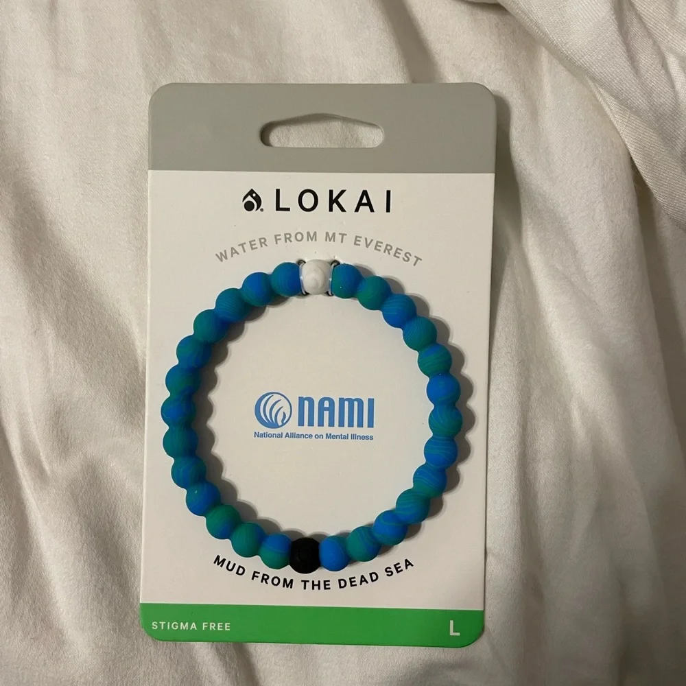 Loaki - Picture 1 of 2